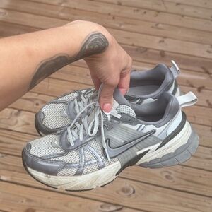 Nike V2K Run